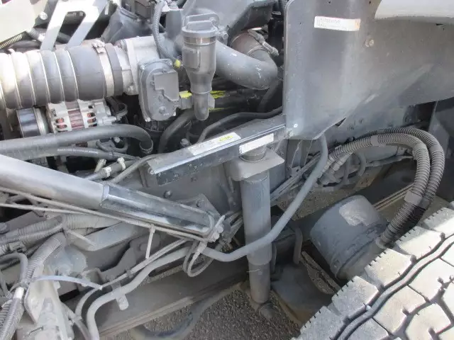 平成25年01月中古大型トラクタヘッド日産UDクオンの画像19