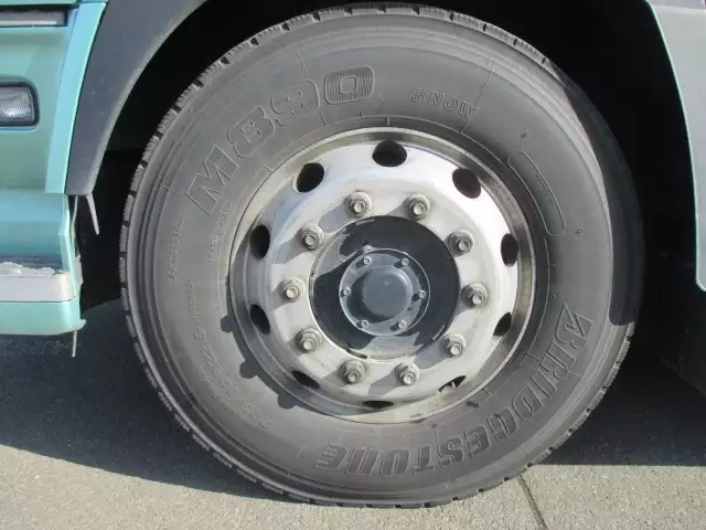 平成25年01月中古大型トラクタヘッド日産UDクオンの画像9