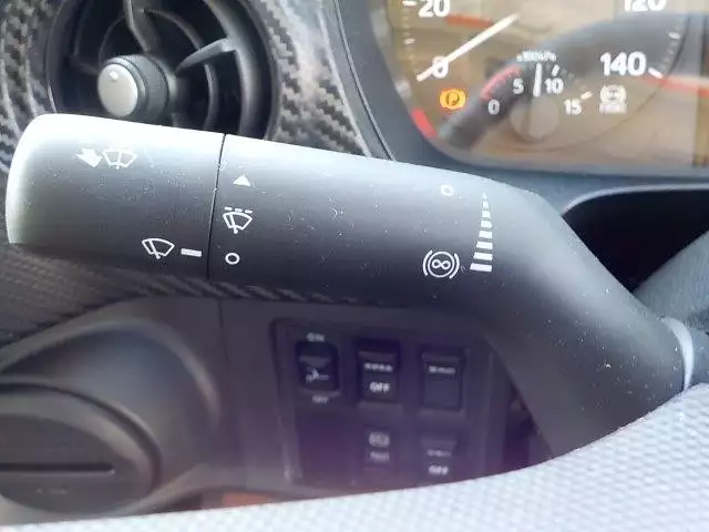 平成29年09月中古中型冷凍バン・ウィング日野レンジャーの画像19