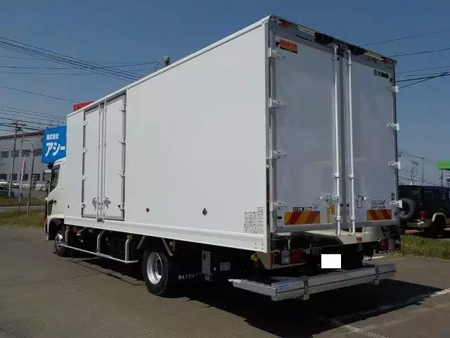 平成29年09月中古中型冷凍バン・ウィング日野レンジャーの画像4