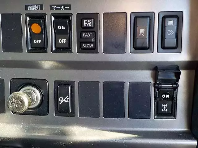 平成25年09月中古大型トラクタヘッド日野日野の画像35