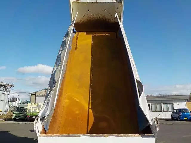 平成23年08月中古大型日産UDUDトラックスの画像12