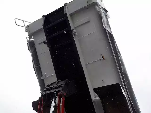 平成23年08月中古大型日産UDUDトラックスの画像15