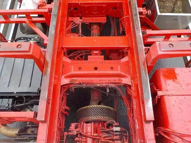 平成23年08月中古大型日産UDUDトラックスの画像18