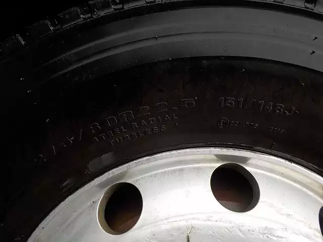 平成23年08月中古大型日産UDUDトラックスの画像35