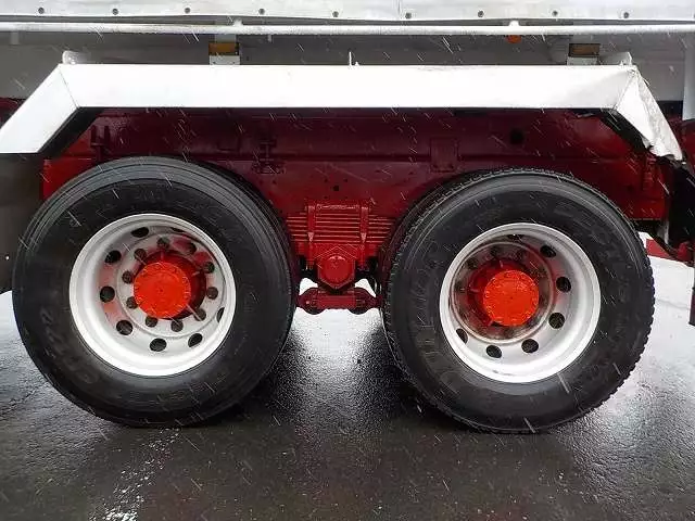 平成23年08月中古大型日産UDUDトラックスの画像38