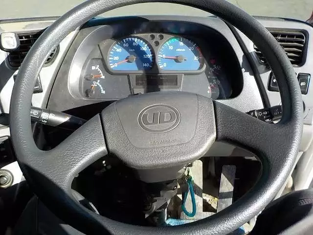 平成23年08月中古大型日産UDUDトラックスの画像42