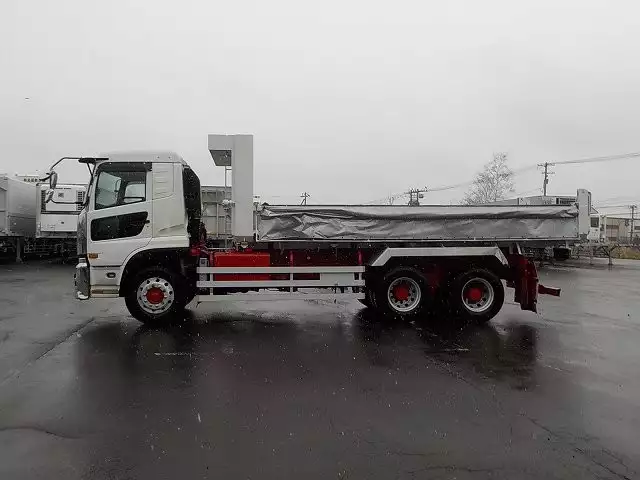 平成23年08月中古大型日産UDUDトラックスの画像8