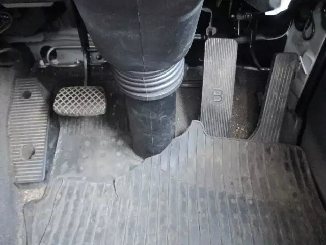 平成26年03月中古大型冷凍バン・ウィングいすゞギガの画像15