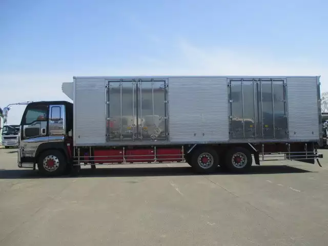 平成26年03月中古大型冷凍バン・ウィングいすゞギガの画像4