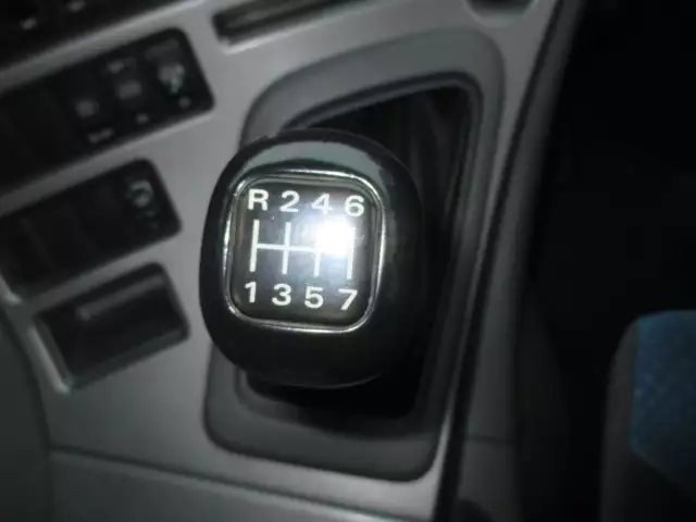 平成21年03月中古大型冷凍バン・ウィング日産UDニッサンディーゼルの画像10