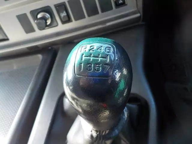 平成25年09月中古大型トラクタヘッド日野日野の画像15