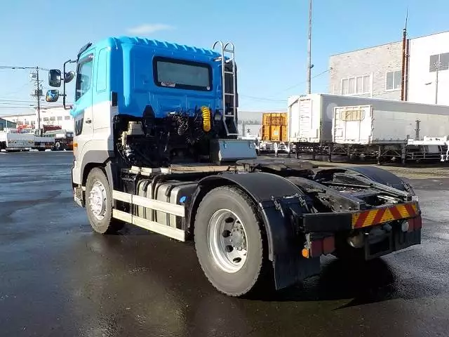 平成25年09月中古大型トラクタヘッド日野日野の画像6