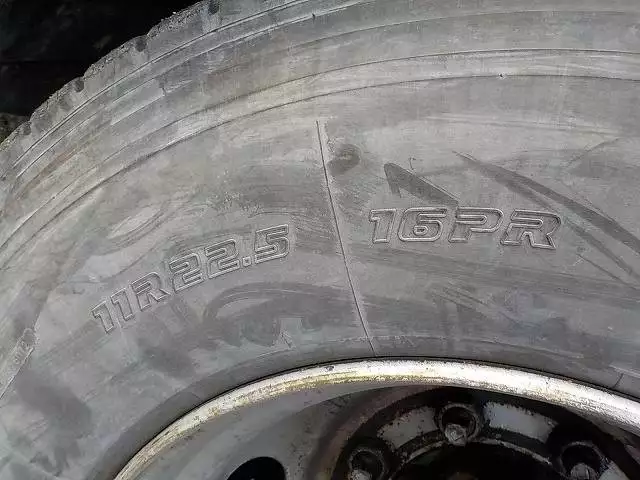 平成17年04月中古大型トラクタヘッド日野日野の画像17