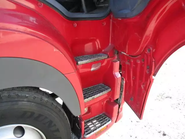 平成17年05月中古大型トラクタヘッド日野日野の画像23