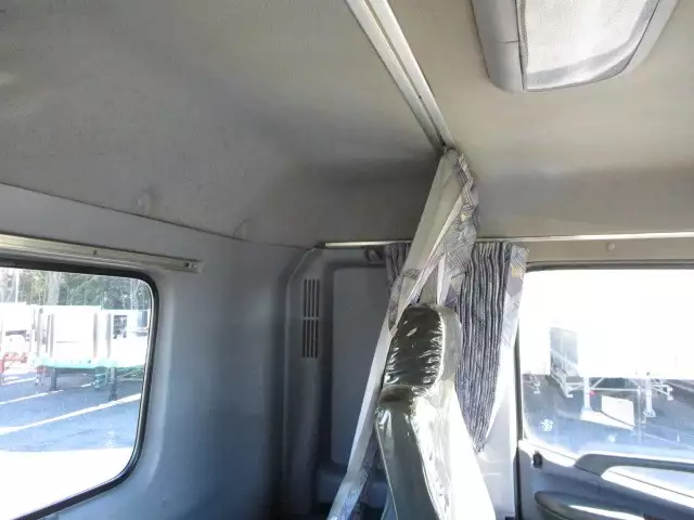 平成17年05月中古大型トラクタヘッド日野日野の画像26