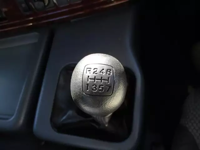 平成17年05月中古大型トラクタヘッド日野日野の画像31