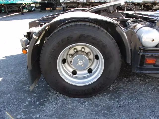 平成17年05月中古大型トラクタヘッド日野日野の画像52