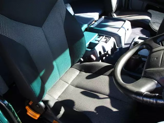 平成17年03月中古大型トラクタヘッド日野日野の画像30