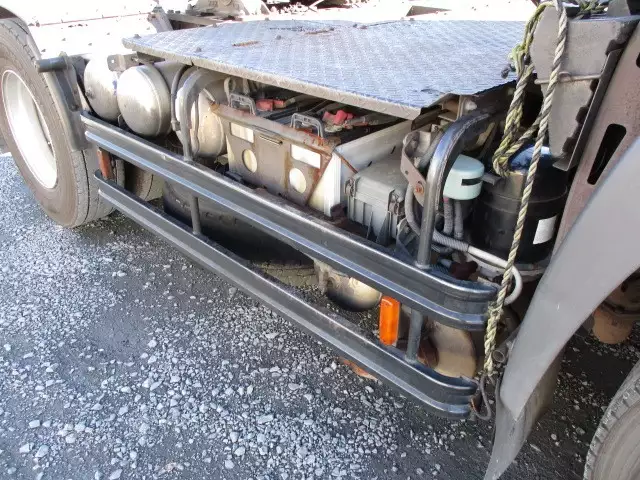 平成17年03月中古大型トラクタヘッド日野日野の画像10