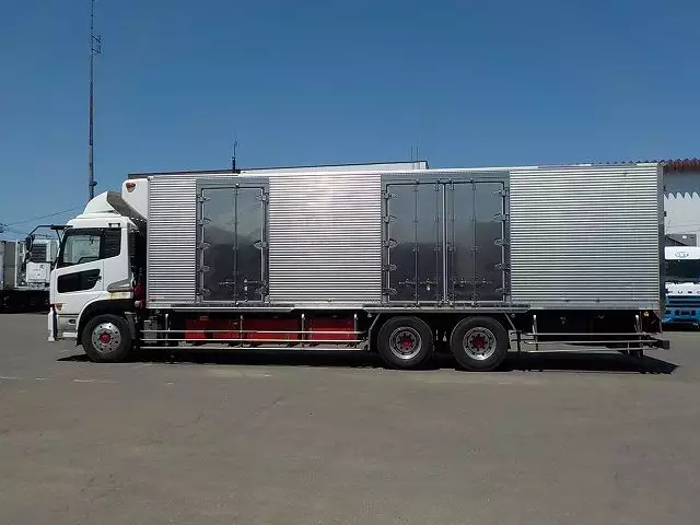 平成21年03月中古大型冷凍バン・ウィング日産UDニッサンディーゼルの画像8