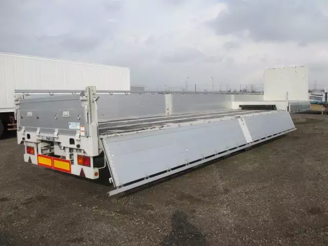 平成25年04月中古その他トレクストレクスの画像23