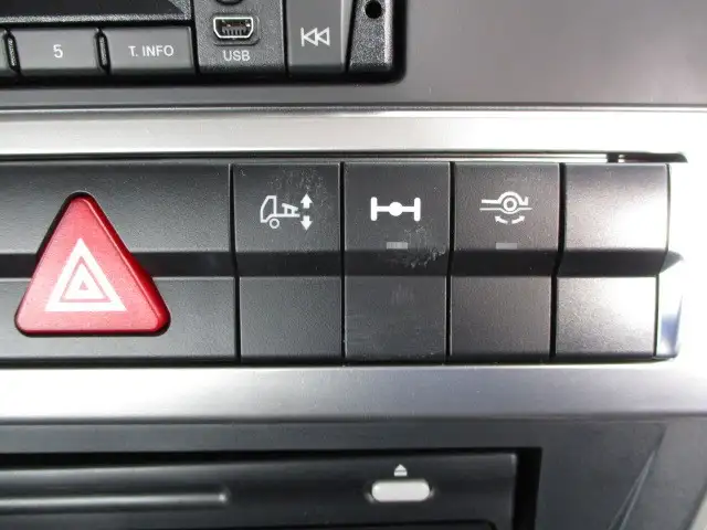 令和01年/平成31年09月中古大型トラクタヘッド三菱ふそう三菱の画像39