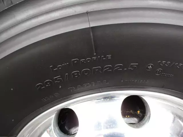 令和01年/平成31年09月中古大型トラクタヘッド三菱ふそう三菱の画像19