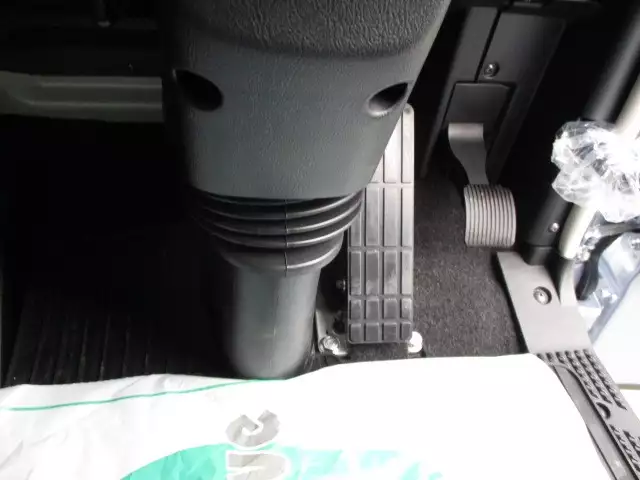 令和01年/平成31年09月中古大型トラクタヘッド三菱ふそう三菱の画像26