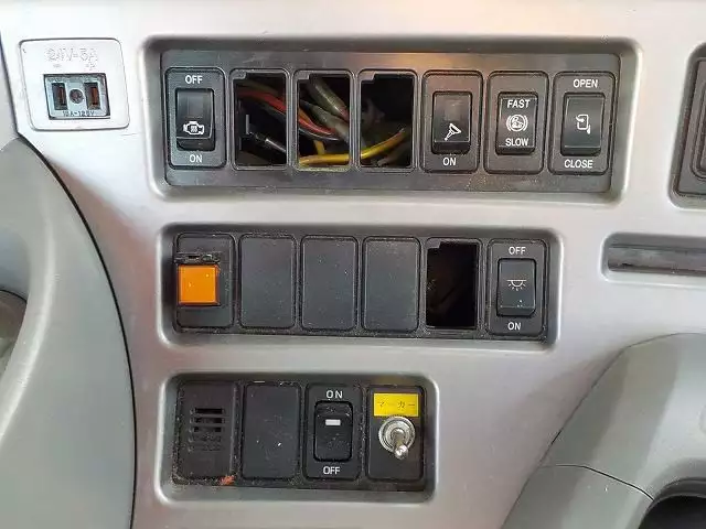 平成20年12月中古大型トラクタヘッド日産UDニッサンディーゼルの画像11