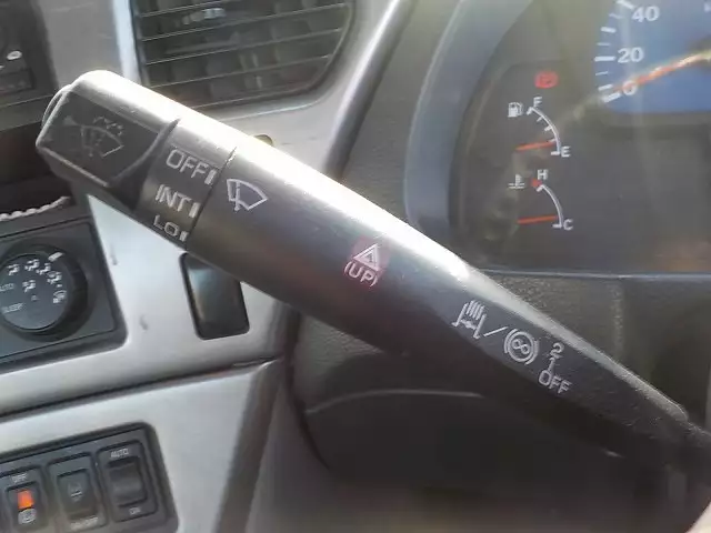 平成20年12月中古大型トラクタヘッド日産UDニッサンディーゼルの画像13