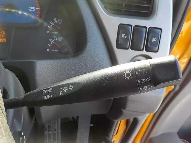 平成20年12月中古大型トラクタヘッド日産UDニッサンディーゼルの画像14