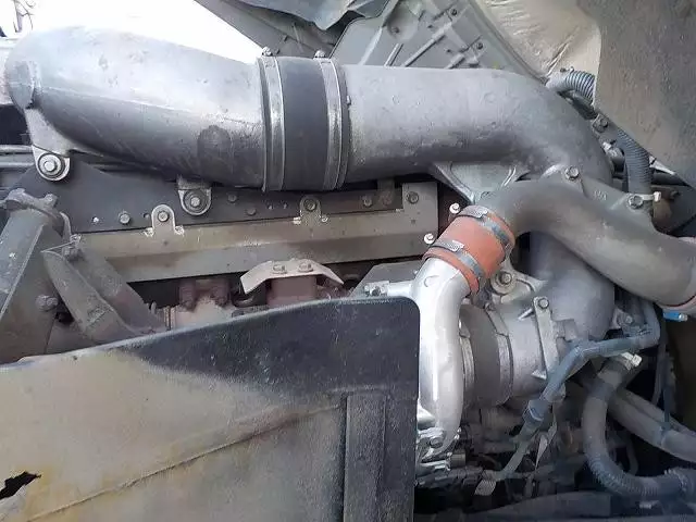 平成20年12月中古大型トラクタヘッド日産UDニッサンディーゼルの画像4