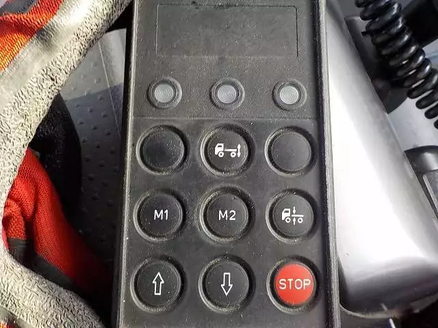 平成20年12月中古大型トラクタヘッド日産UDニッサンディーゼルの画像8