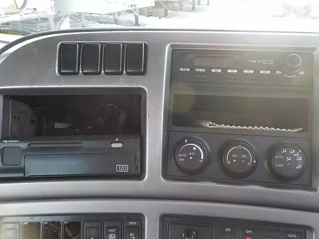 平成20年12月中古大型トラクタヘッド日産UDニッサンディーゼルの画像10