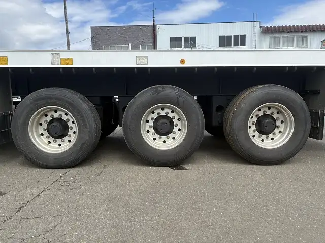 車検:令和8年2月25日 積載:29.1t フルハーフ 12m3軸フラットトレーラー スーパーシングル リフトアクスルの画像13