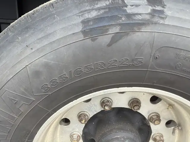 車検:令和8年2月25日 積載:29.1t フルハーフ 12m3軸フラットトレーラー スーパーシングル リフトアクスルの画像15