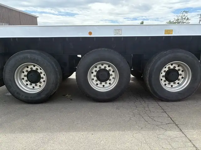 車検:令和8年2月25日 積載:29.1t フルハーフ 12m3軸フラットトレーラー スーパーシングル リフトアクスルの画像22