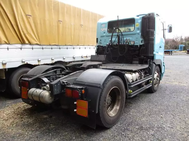 平成16年03月中古大型トラクタヘッド日野トラクタの画像3