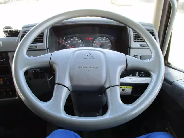 平成25年06月中古中型冷凍バン・ウィング三菱ふそう三菱の画像27