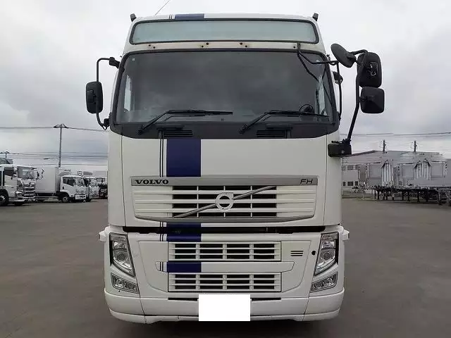 平成25年06月中古大型トラクタヘッドボルボボルボの画像2