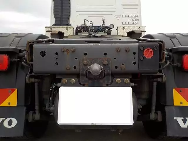 平成25年06月中古大型トラクタヘッドボルボボルボの画像15