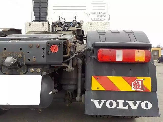 平成25年06月中古大型トラクタヘッドボルボボルボの画像16