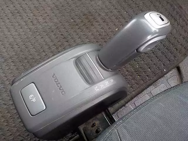 平成25年06月中古大型トラクタヘッドボルボボルボの画像20