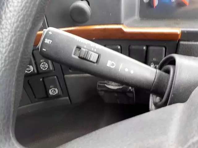 平成25年06月中古大型トラクタヘッドボルボボルボの画像29