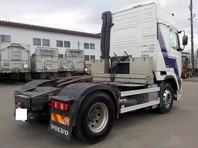 平成25年06月中古大型トラクタヘッドボルボボルボの画像4