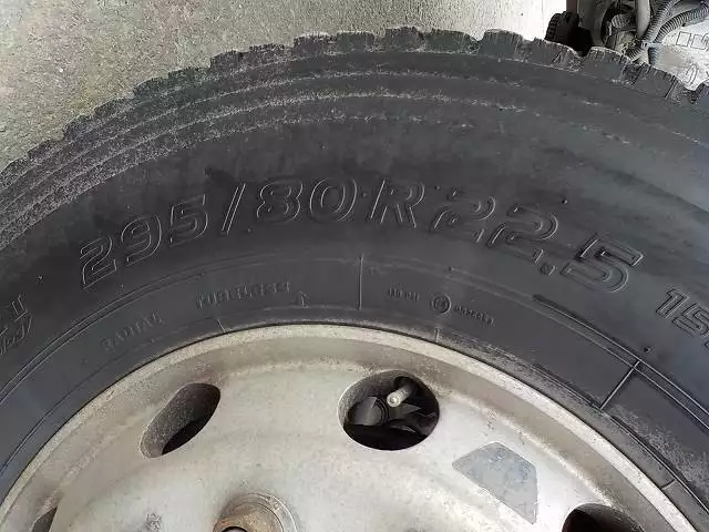 平成25年06月中古大型トラクタヘッドボルボボルボの画像33