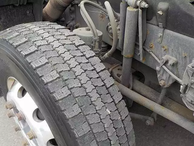 平成25年06月中古大型トラクタヘッドボルボボルボの画像35