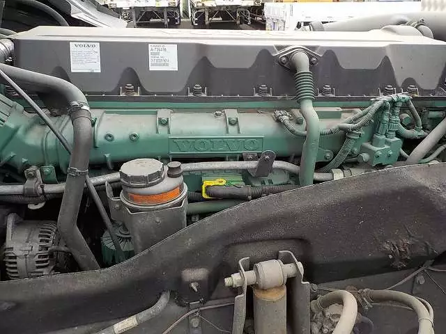 平成25年06月中古大型トラクタヘッドボルボボルボの画像37