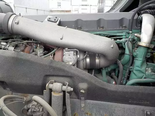 平成25年06月中古大型トラクタヘッドボルボボルボの画像39